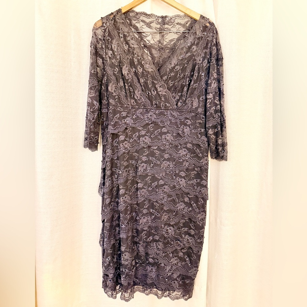MARINA Charcoal Lace V-Neck Long Sleeve Dress